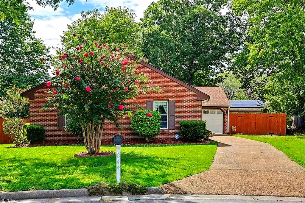 844 Yorkshire LN, NEWPORT NEWS VA 23608 - Photo 3