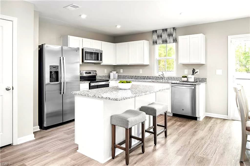 204 Summit View LN, FRANKLIN VA 23851 thumb 6