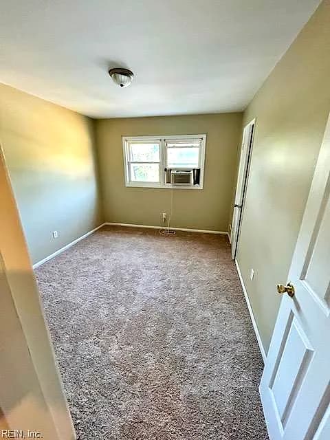 7042 Bray RD, HAYES VA 23072 thumb 7