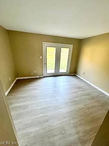 7042 Bray RD, HAYES VA 23072 thumb 8