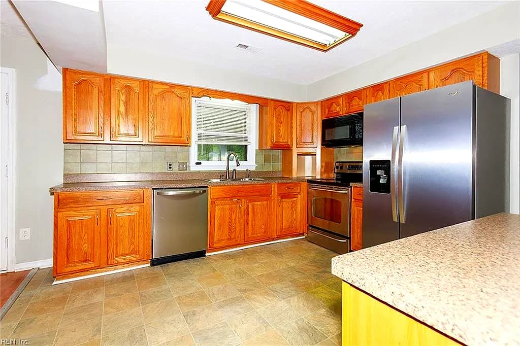 23 Natalie DR, HAMPTON VA 23666 thumb 7