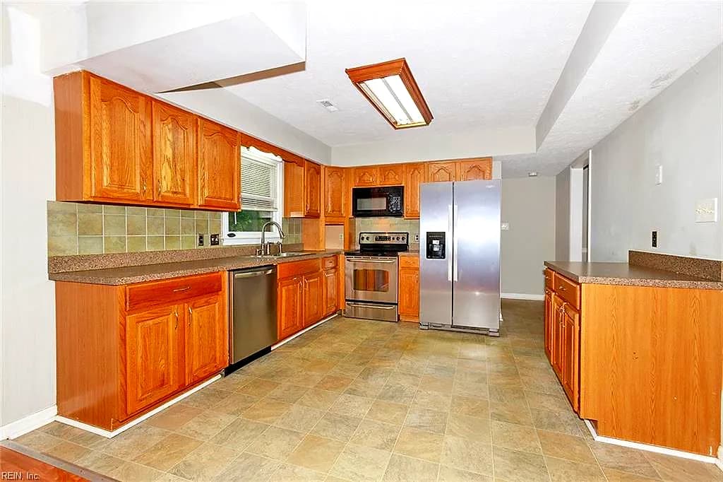 23 Natalie DR, HAMPTON VA 23666 thumb 8