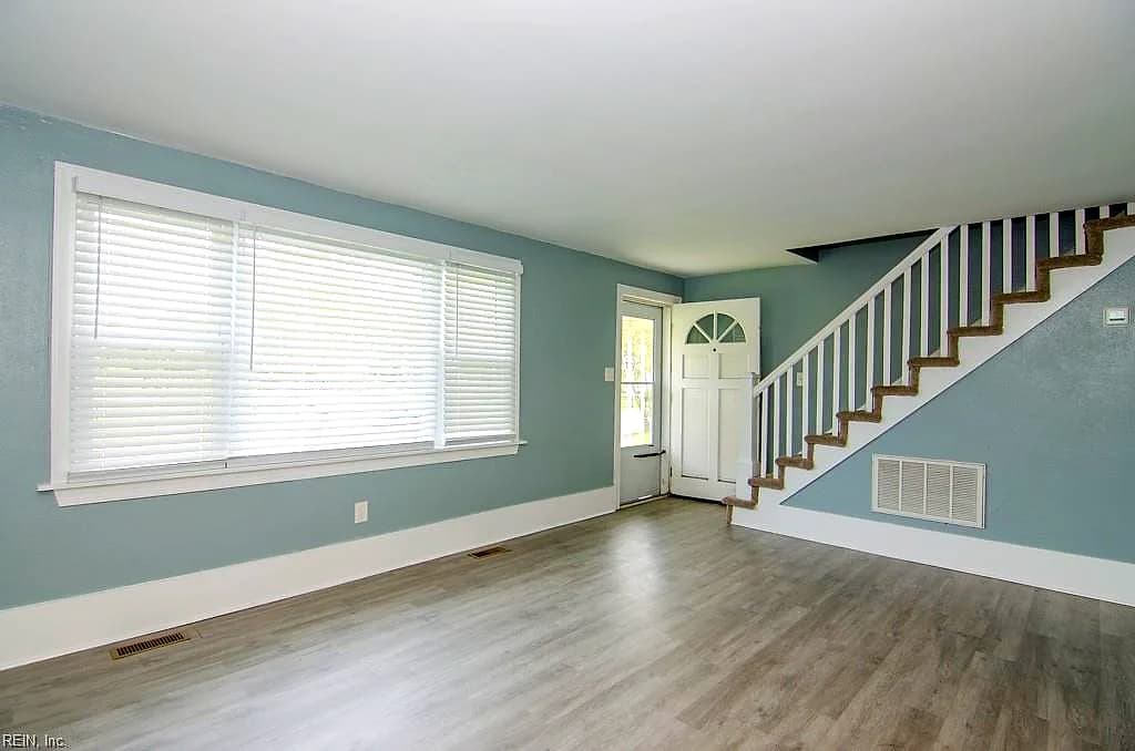 2733 Hollister AVE, NORFOLK VA 23504 - Photo 4