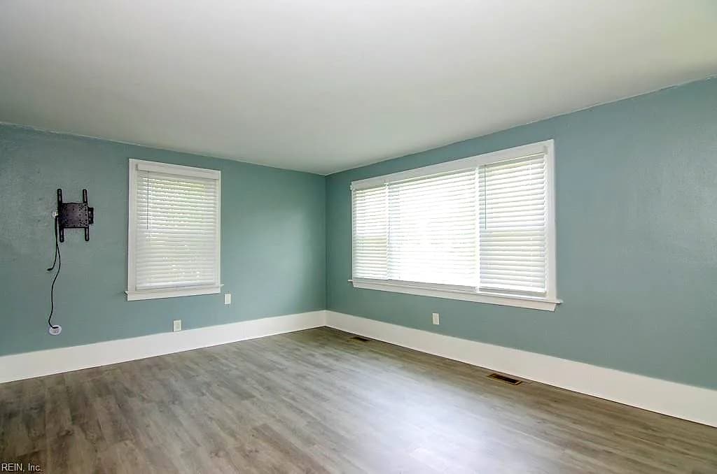 2733 Hollister AVE, NORFOLK VA 23504 - Photo 5