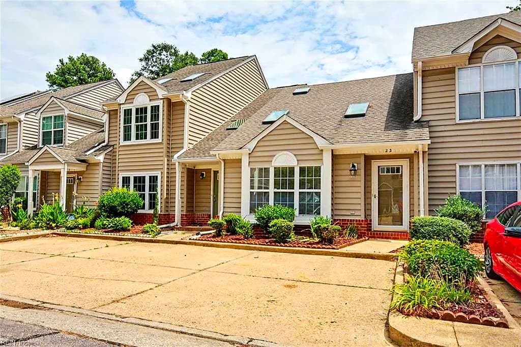 23 Sweet Gum PL, HAMPTON VA 23666 - Main photo