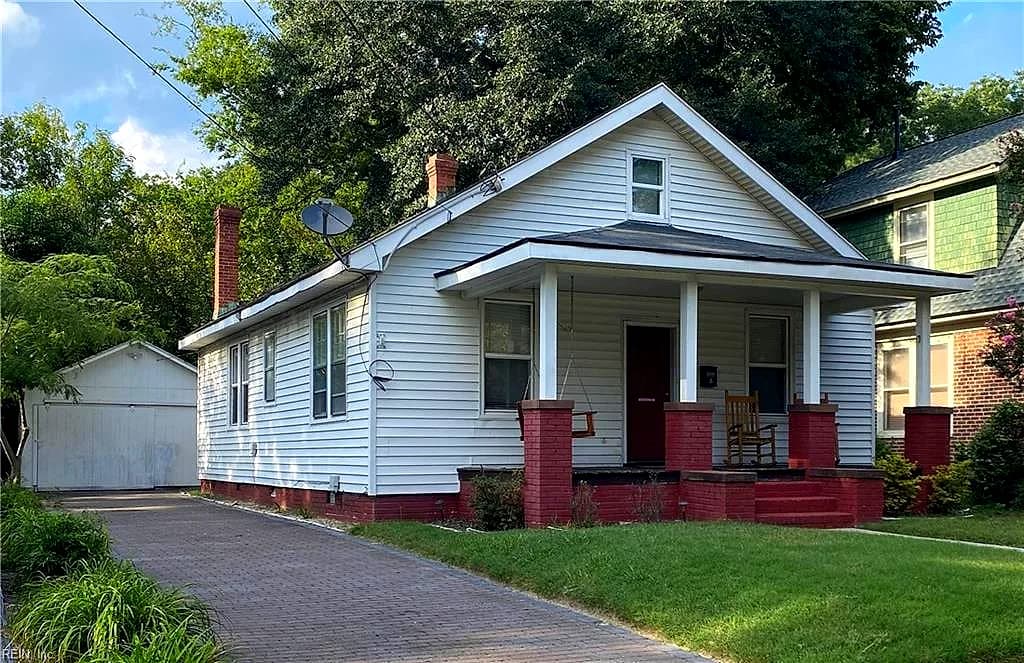 216 Nansemond AVE, SUFFOLK VA 23434 - Photo 3