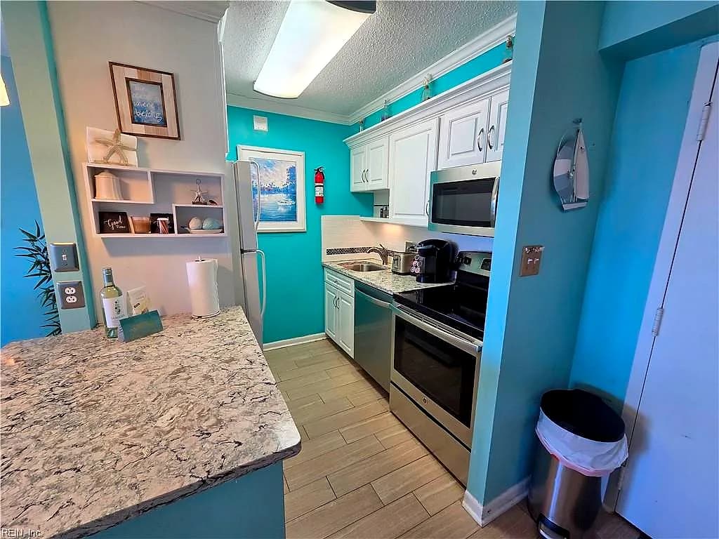 303 Atlantic AVE #804, VIRGINIA BEACH VA 23451 - Photo 4