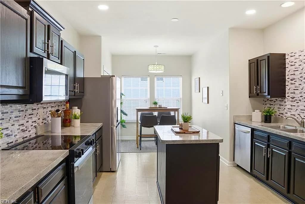 4025 Palmer CT, SUFFOLK VA 23435 - Photo 5