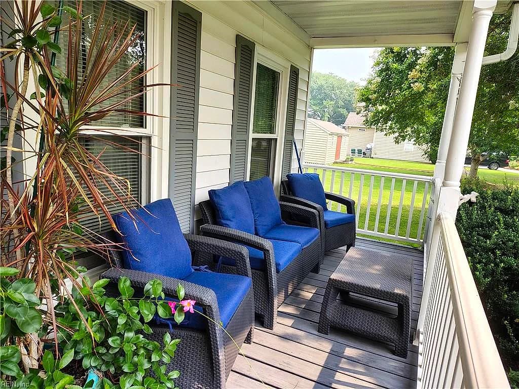 201 Azalea DR, SMITHFIELD VA 23430 - Photo 3
