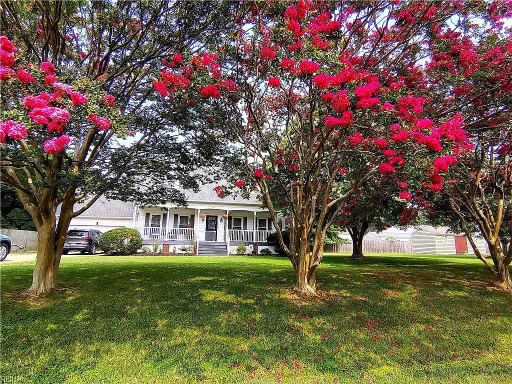 201 Azalea DR, SMITHFIELD VA 23430 - Photo 5