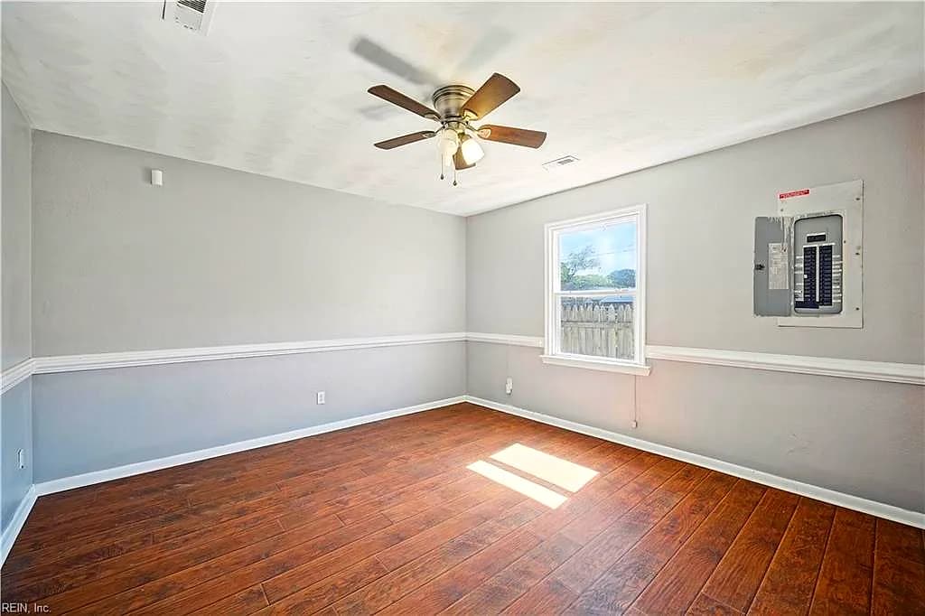 916 Hatton ST, NORFOLK VA 23523 thumb 9
