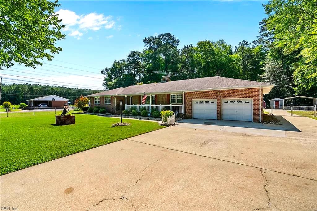 13315 Courthouse HWY, SMITHFIELD VA 23430 - Photo 5