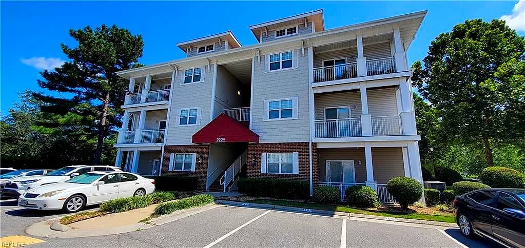 5304 Warminster DR #203, VIRGINIA BEACH VA 23455 - Photo 2