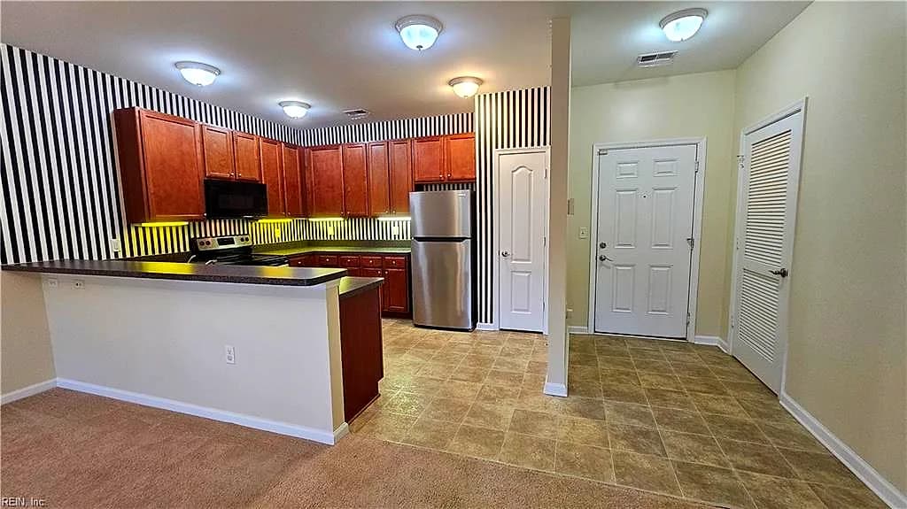 5304 Warminster DR #203, VIRGINIA BEACH VA 23455 - Photo 3