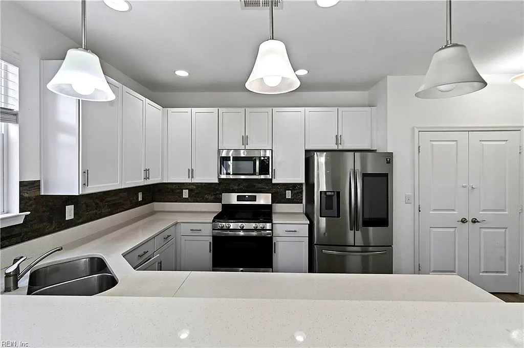 3840 Trenwith LN, VIRGINIA BEACH VA 23456 - Photo 4