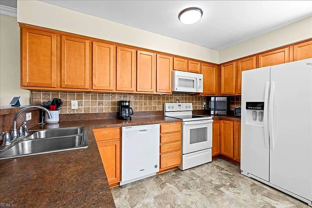 1904 Lapis LN, VIRGINIA BEACH VA 23456 thumb 11