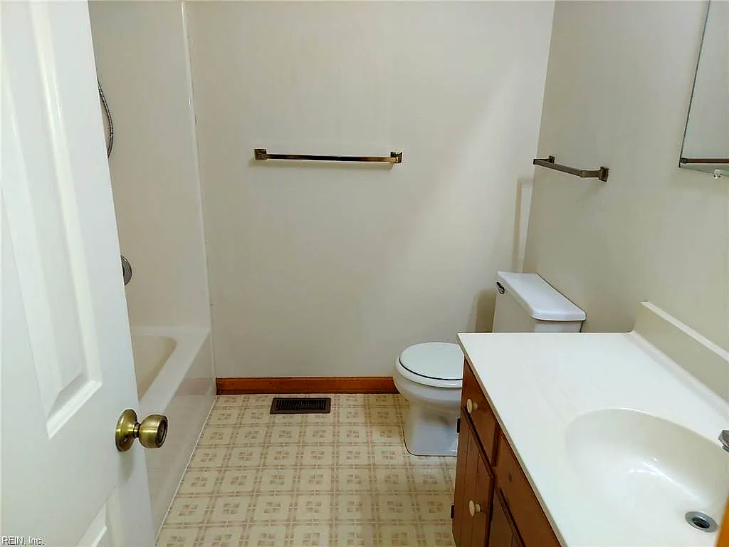 1541 Paul Jack DR, HAMPTON VA 23666 thumb 11
