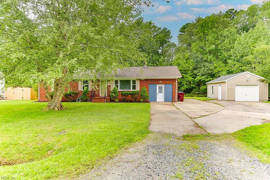 128 Mann DR, CHESAPEAKE VA 23322 - Main photo