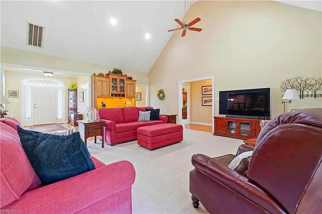 19565 Battery Park RD, SMITHFIELD VA 23430 thumb 10