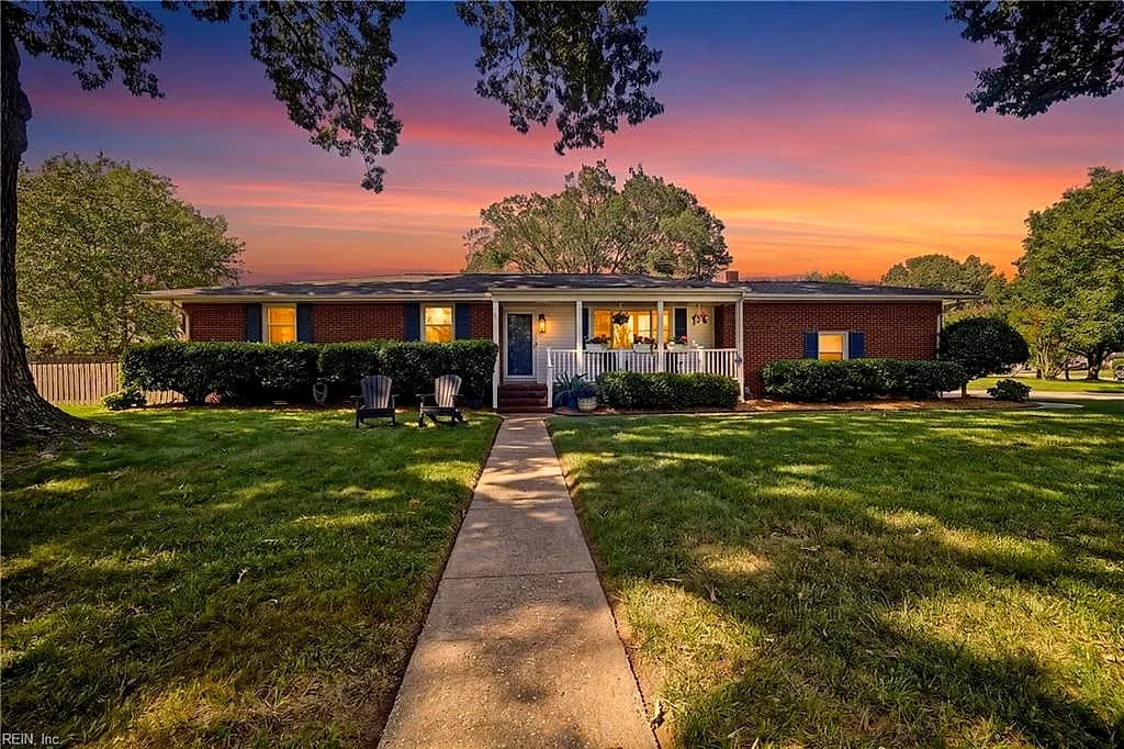 5036 Regina LN, VIRGINIA BEACH VA 23455 - Main photo
