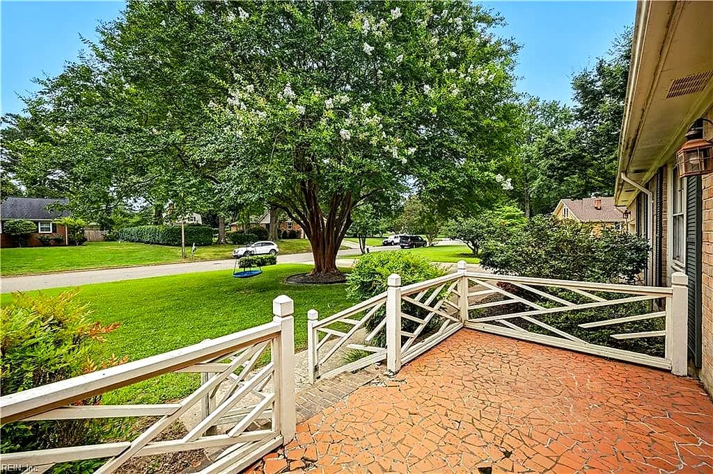 1505 Baycliff LN, VIRGINIA BEACH VA 23454 - Photo 4