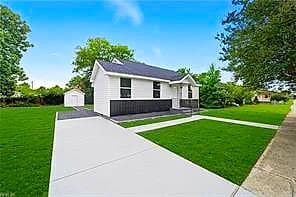 630 33rd ST, NEWPORT NEWS VA 23607 - Photo 4