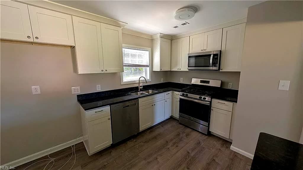 3931 Port RD, CHESAPEAKE VA 23321 - Photo 3