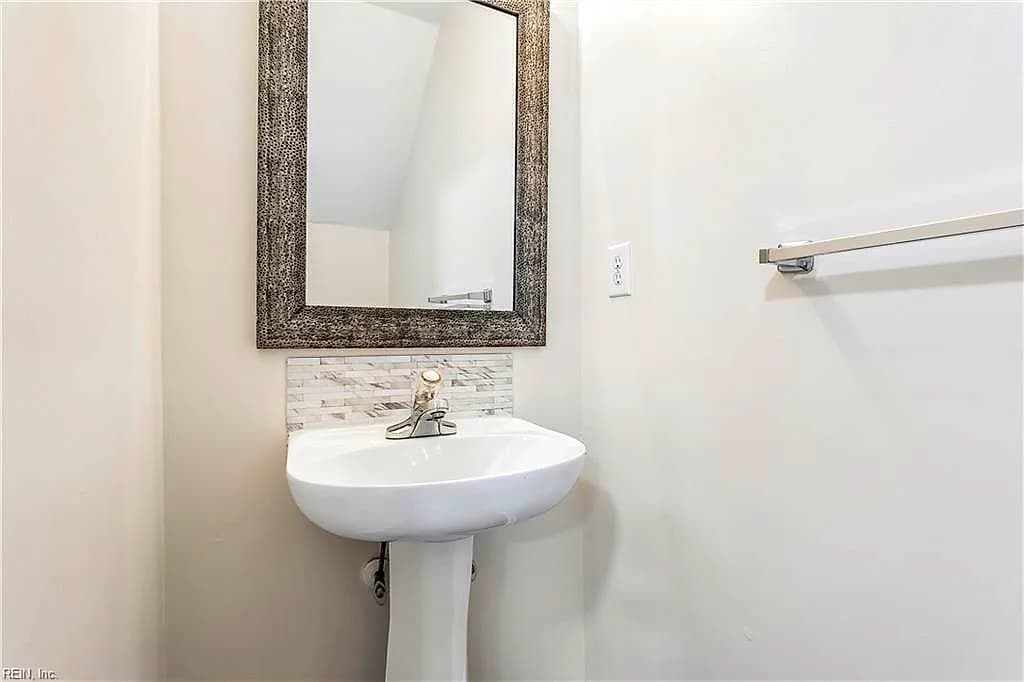 113 Buttonwood LN, YORKTOWN VA 23693 thumb 12