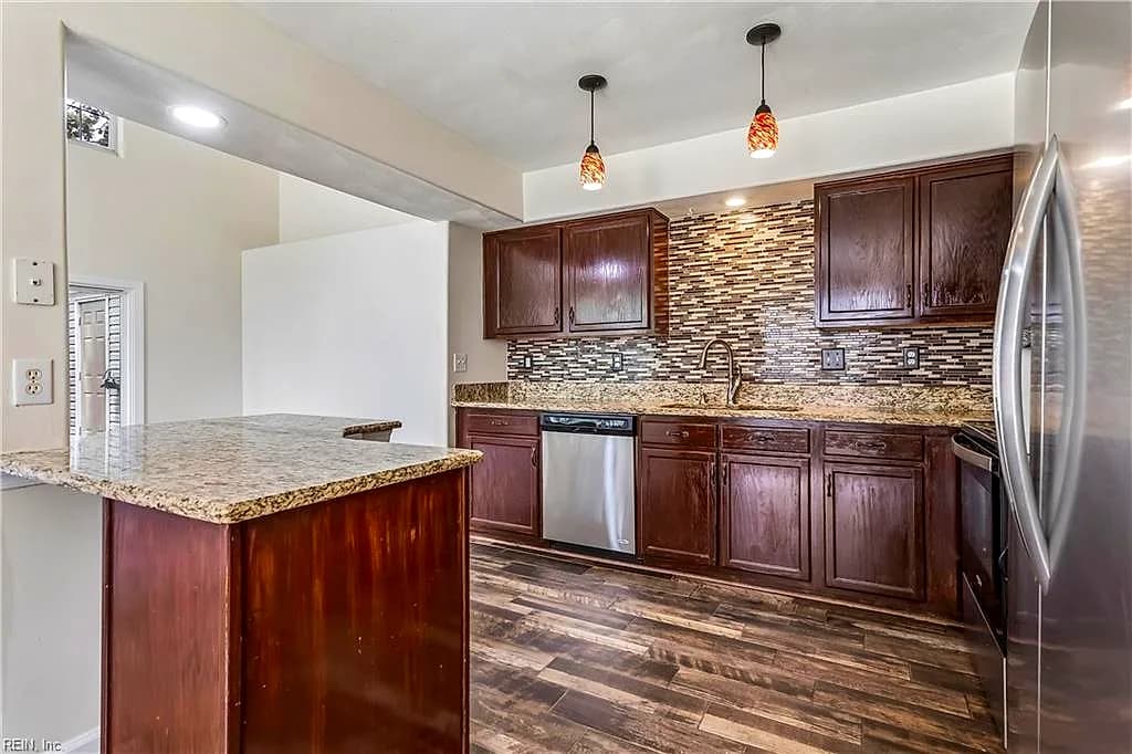 113 Buttonwood LN, YORKTOWN VA 23693 thumb 8