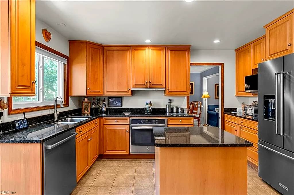 2304 First Settlers AVE, VIRGINIA BEACH VA 23456 thumb 8