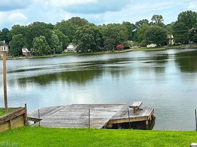 115 Holden LN, YORKTOWN VA 23692 - Photo 5