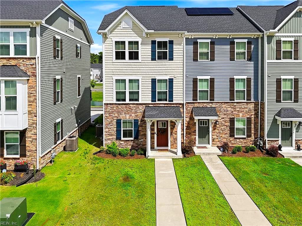 114 Fishermans WAY, POQUOSON VA 23662 - Photo 5