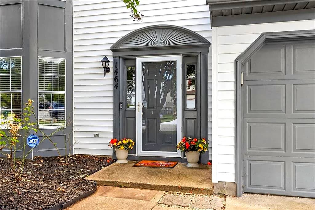 1464 Berkshire DR, NEWPORT NEWS VA 23602 - Photo 2