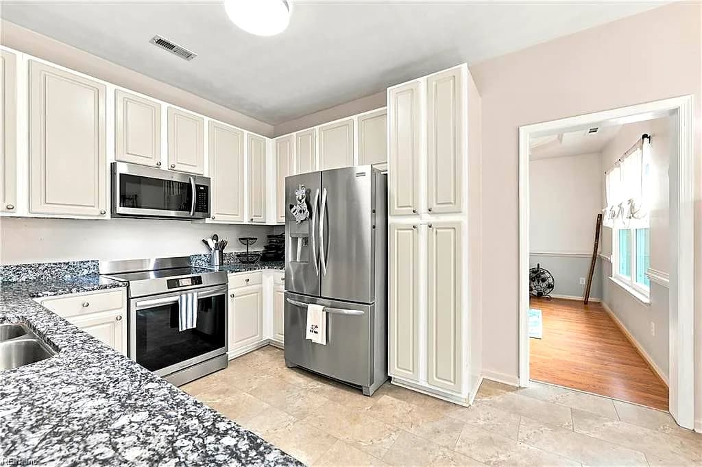 1805 Crestwynd DR, CHESAPEAKE VA 23322 thumb 10