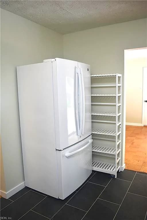 725 Roslyn RD, NEWPORT NEWS VA 23601 thumb 11