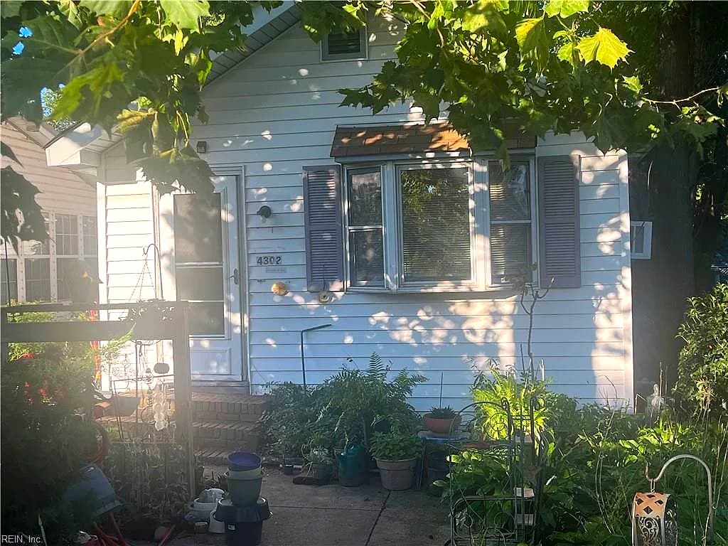 4302 Hines AVE, NEWPORT NEWS VA 23607 - Photo 5
