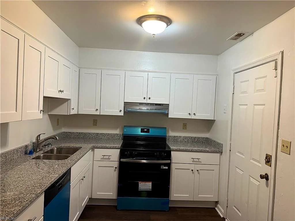 530 W 27th ST, NORFOLK VA 23517 thumb 6