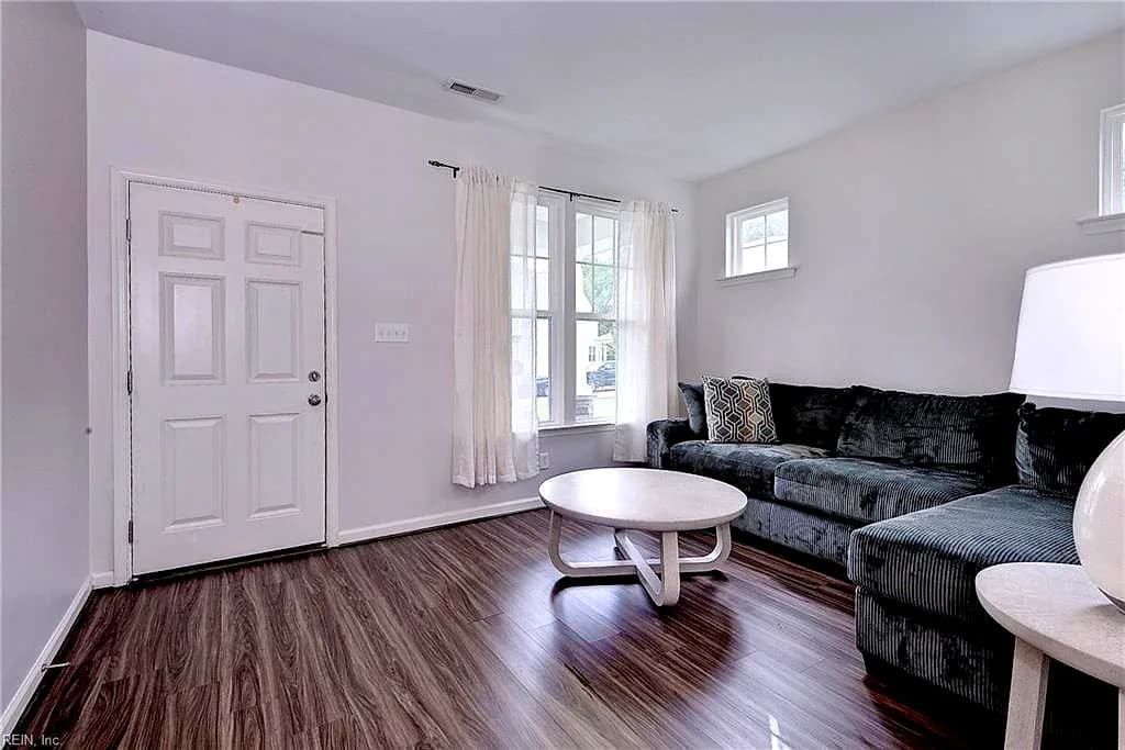 504 Whitaker CT, NEWPORT NEWS VA 23603 thumb 8