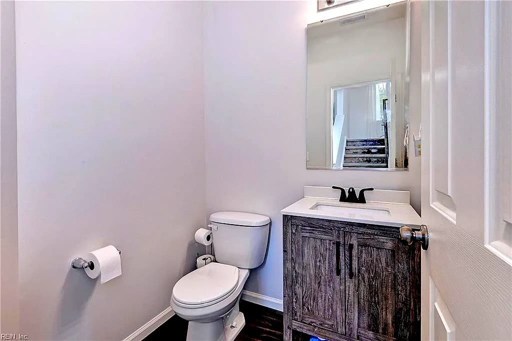 504 Whitaker CT, NEWPORT NEWS VA 23603 thumb 9