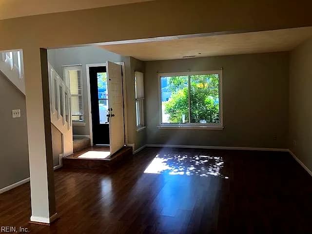 2312 Merl CIR, VIRGINIA BEACH VA 23455 - Photo 4