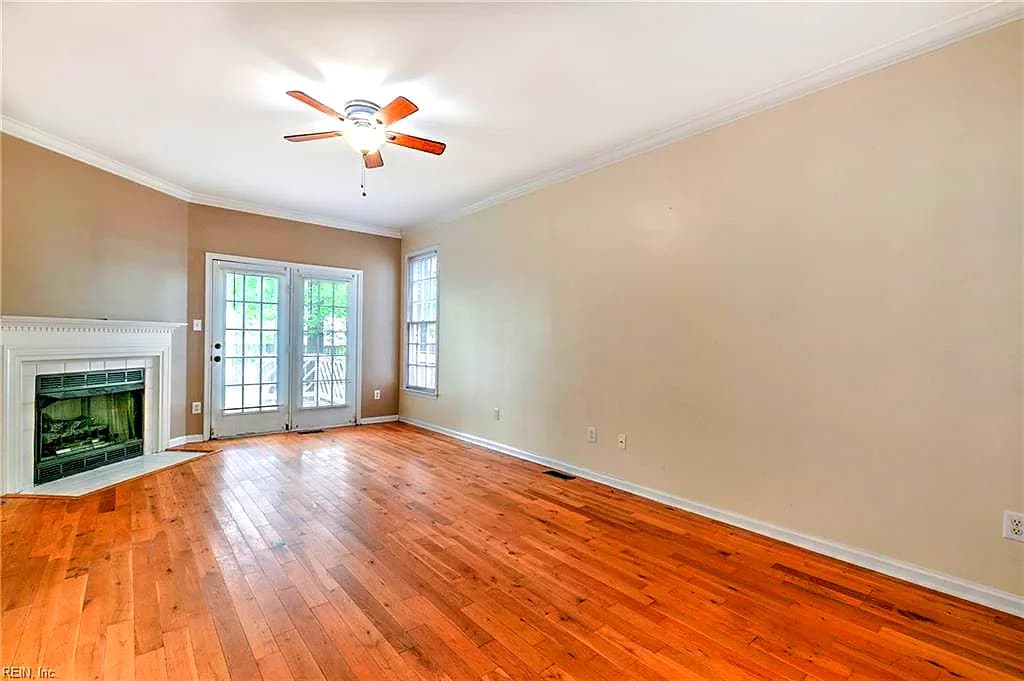 104 Kraft CT, YORKTOWN VA 23693 - Photo 4
