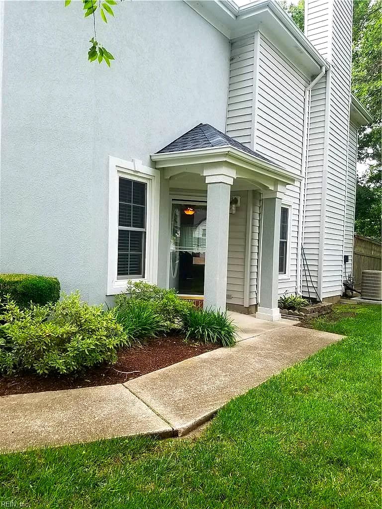 1001 Shoal Creek Trail TRL, CHESAPEAKE VA 23320 - Photo 3