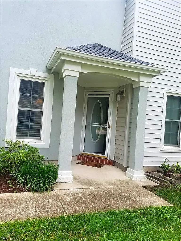 1001 Shoal Creek Trail TRL, CHESAPEAKE VA 23320 - Photo 4