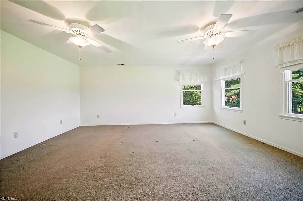 1837 Benefit RD, CHESAPEAKE VA 23322 - Photo 5