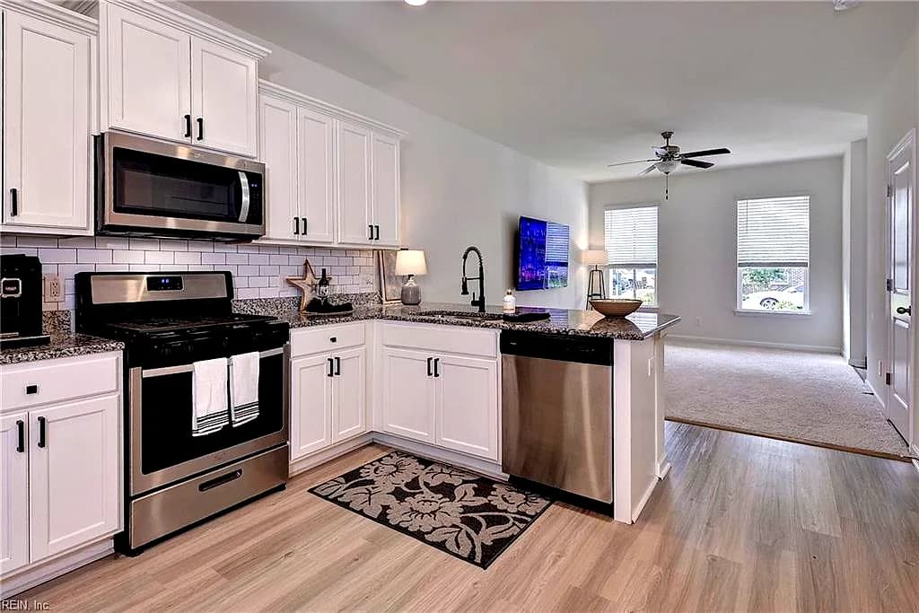 2027 Chartwell DR, NEWPORT NEWS VA 23608 thumb 8