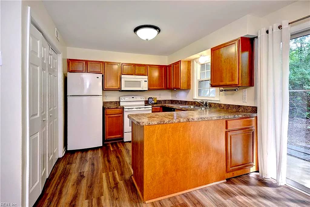 283 Patriot LN #B, WILLIAMSBURG VA 23185 thumb 8