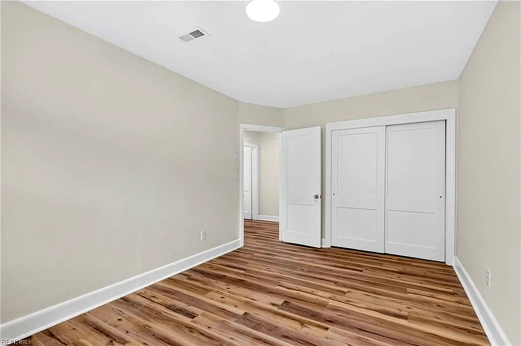 325 W 37th ST, NORFOLK VA 23508 thumb 11