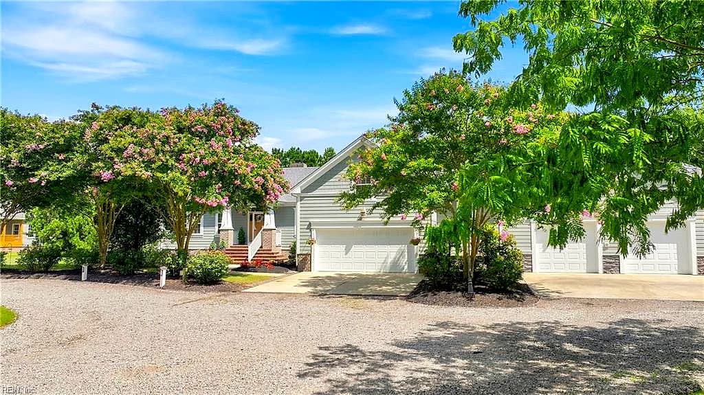 207 Muddy RD, SOUTHMILLS NC 27976 - Photo 3