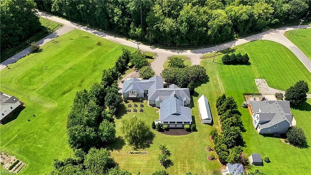 207 Muddy RD, SOUTHMILLS NC 27976 - Photo 5