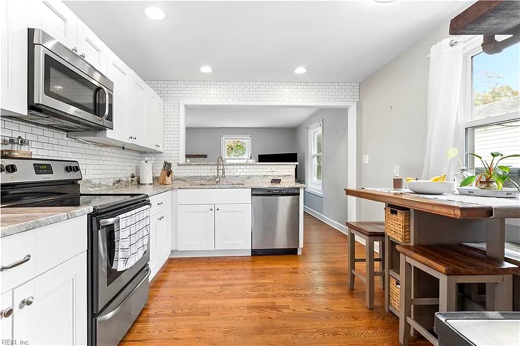 1325 Calla AVE, NORFOLK VA 23503 thumb 9